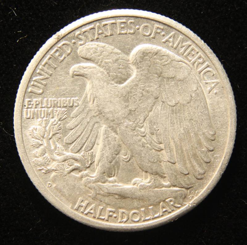 1945-D WALKING LIBERTY HALF DOLLAR AU50