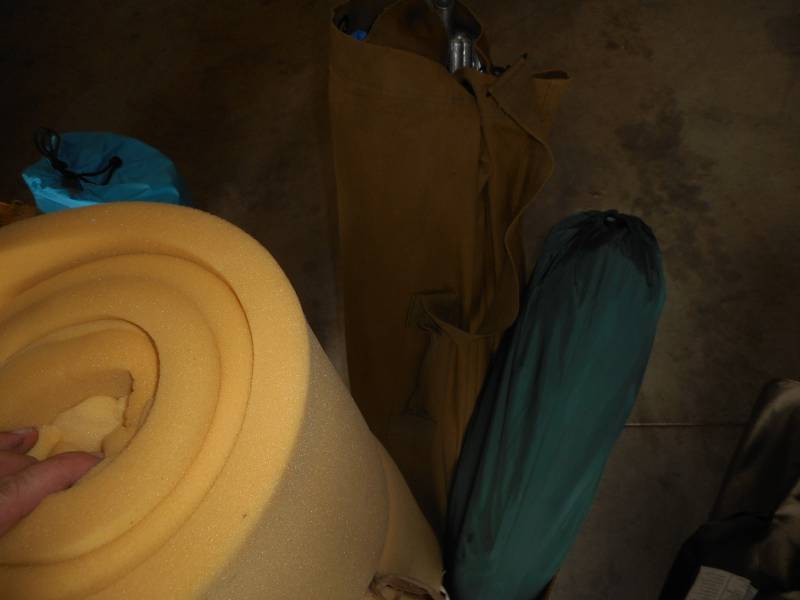lot 9 image: Camping Lot  Tents, Coleman Sleeping Bag, Foam Pads, More