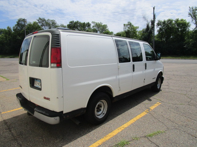 GMC SAVANNA CARGO VAN