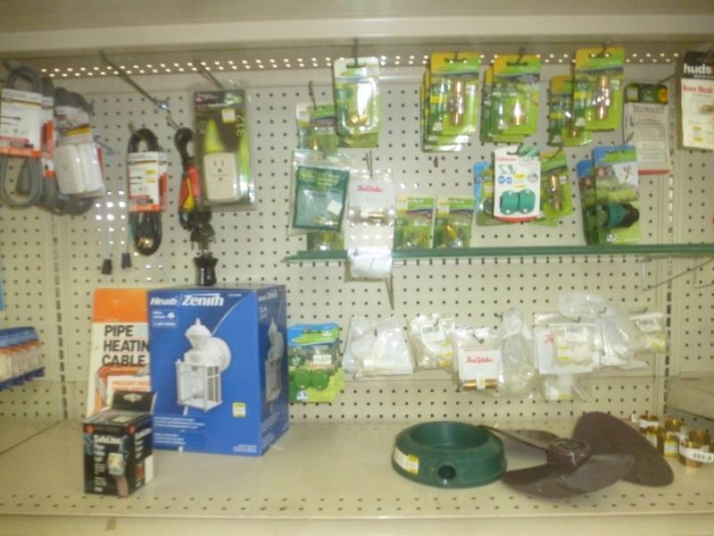 lot 7 image: Water Hose Fittings, Flood Lamps
