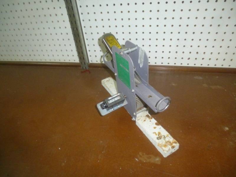 lot 25 image: Hykon Rope Dispensor