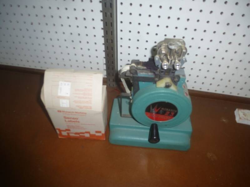 lot 26 image: Monarch Price Tag Machine
