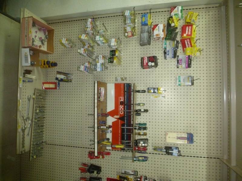 lot 42 image: Arrow Staples, Torx Drivers