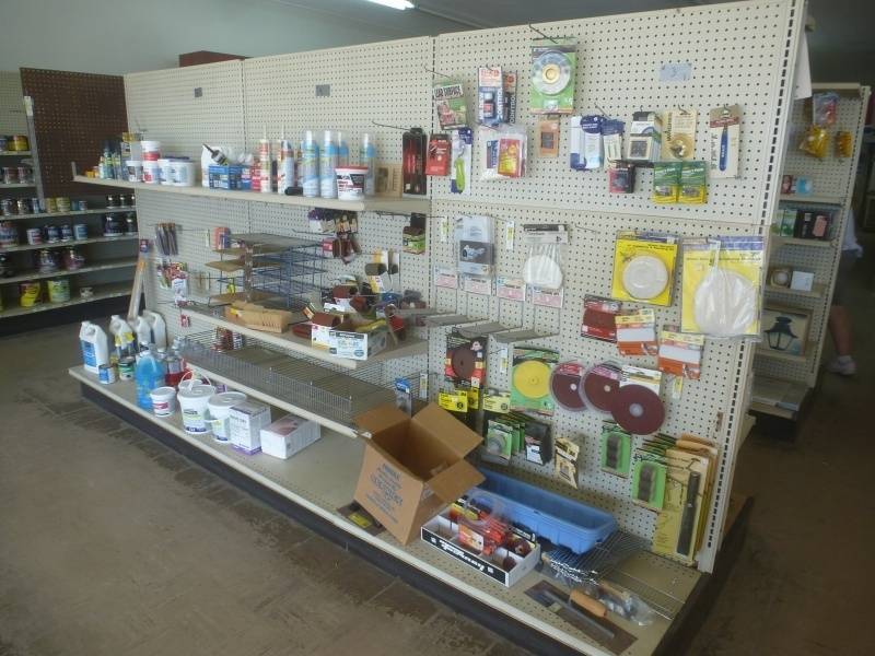 lot 115 image: Lozier Shelf Unit