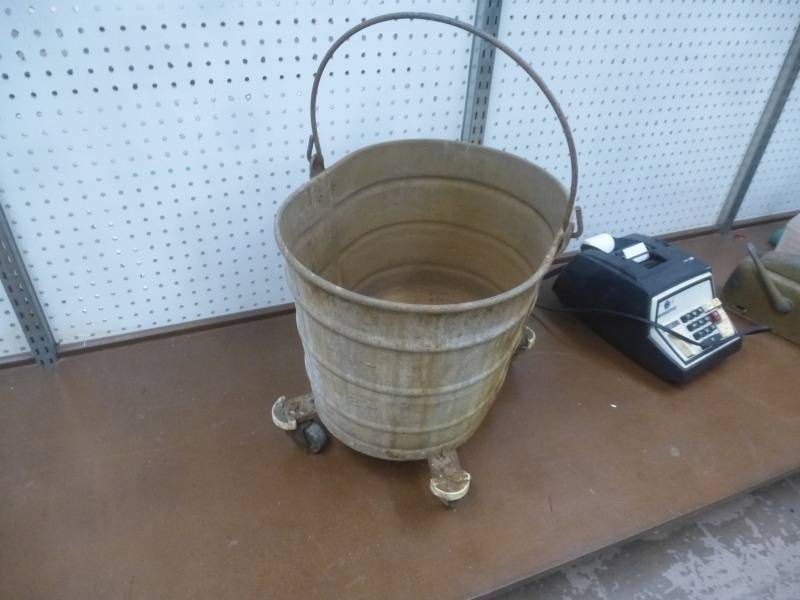 lot 147 image: Antique Wash Bucket