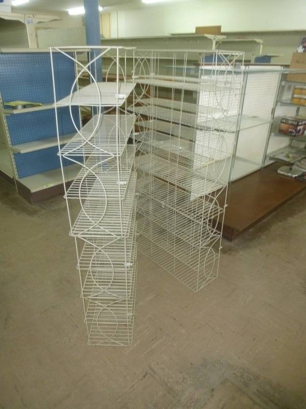 lot 148 image: Wire Display Rack white