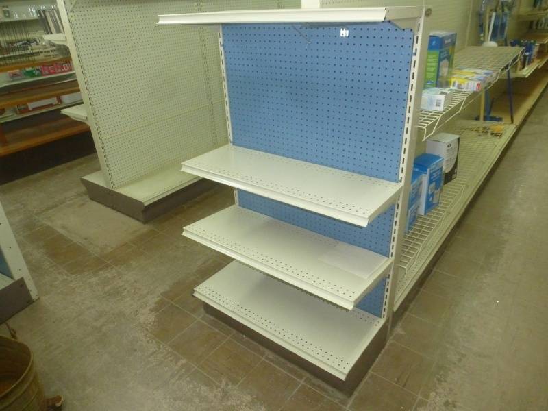 lot 110 image: Childs True Value End Cap Unit