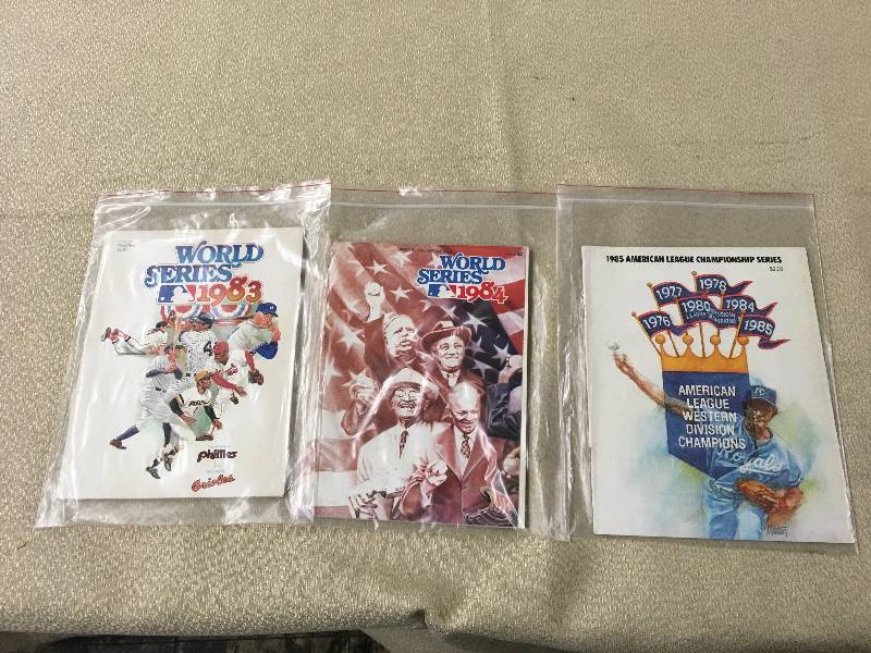 lot 526 image: 1980s PlayoffsWorld Series Programs