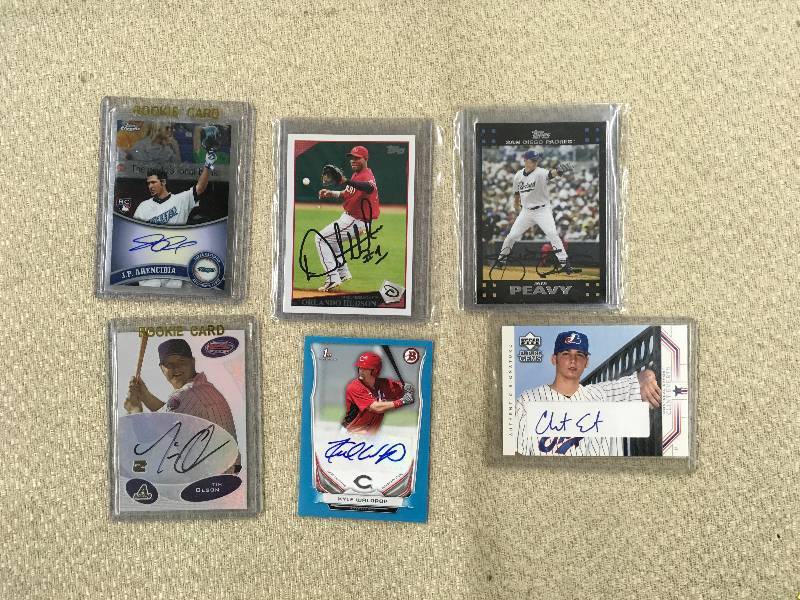 lot 559 image: 5 Hand Signed Baseball Cards