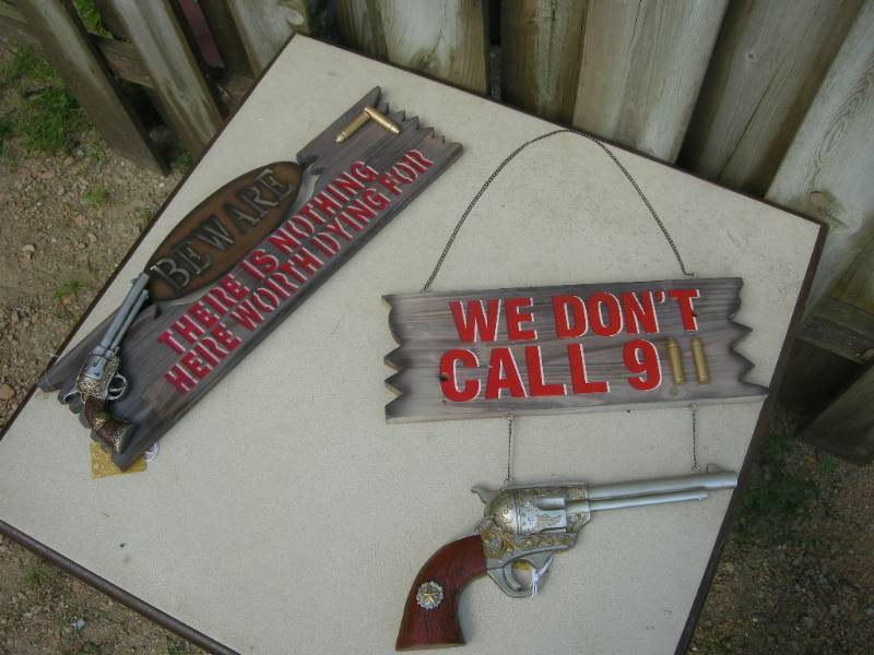 lot 85 image: Pistol Warning Signs