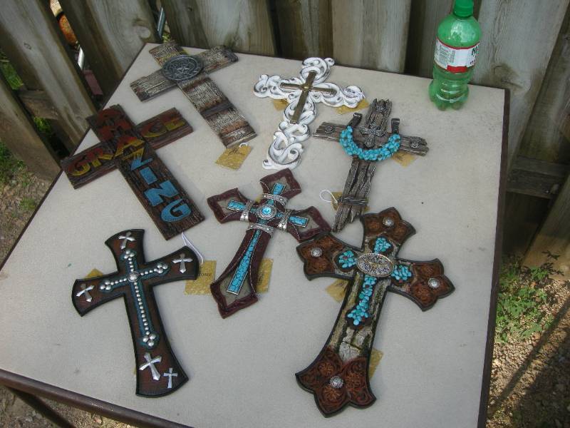 lot 98 image: Western Crosses
