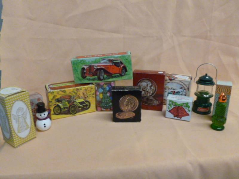 lot 17 image: Collectible