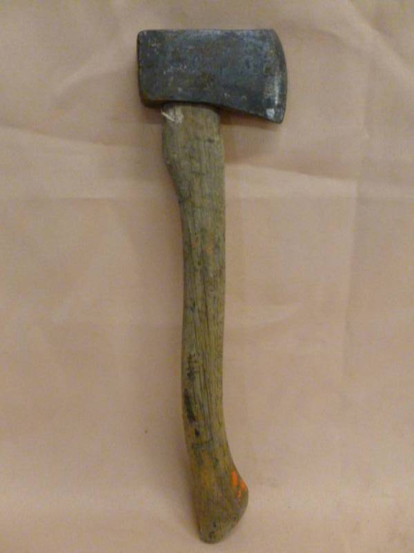lot 28 image: Vintage Camp Ax