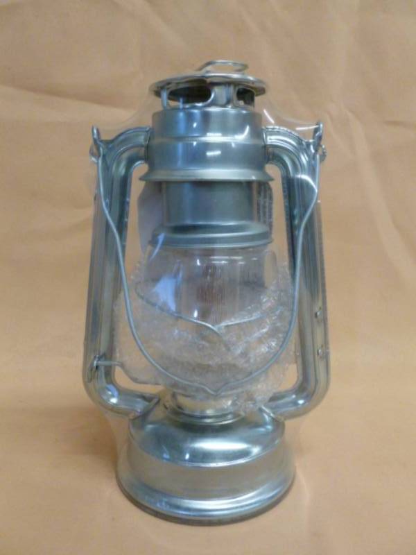 lot 29 image: New Lantern