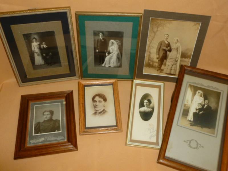 lot 35 image: Antique Pictures