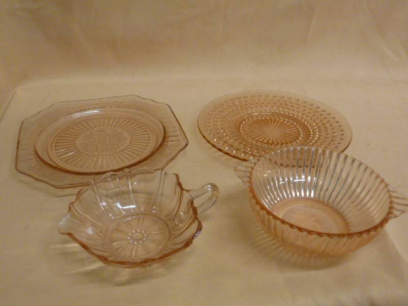 lot 58 image: Depression Glass