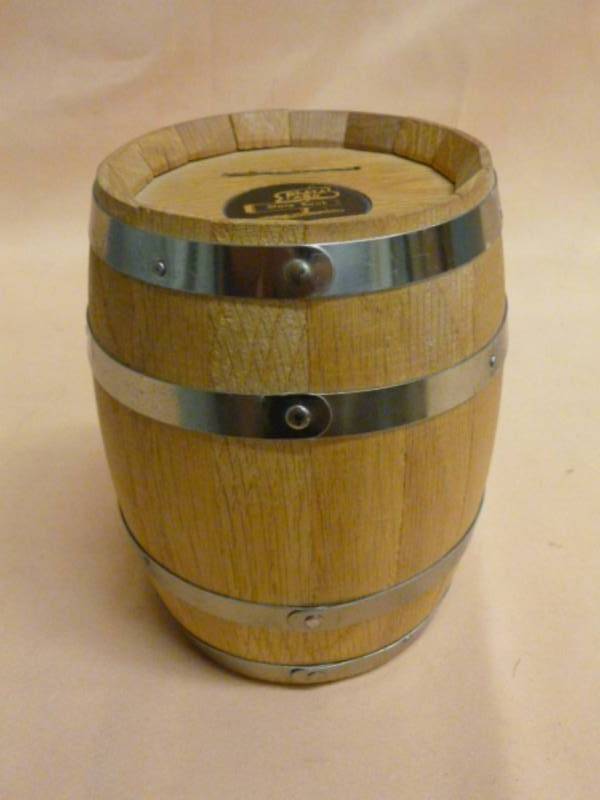 lot 66 image: Vintage Coin Bank