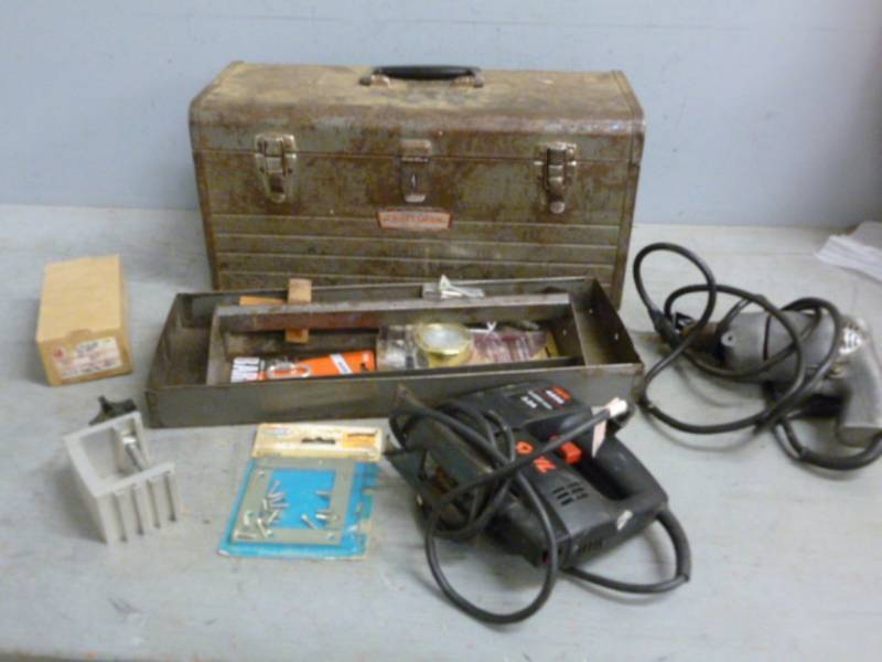 lot 76 image: Toolbox