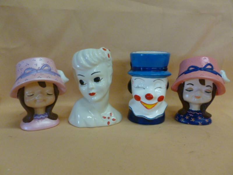 lot 107 image: Head Vases
