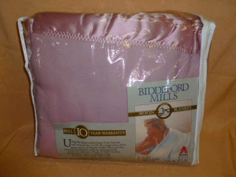 lot 113 image: New Blanket