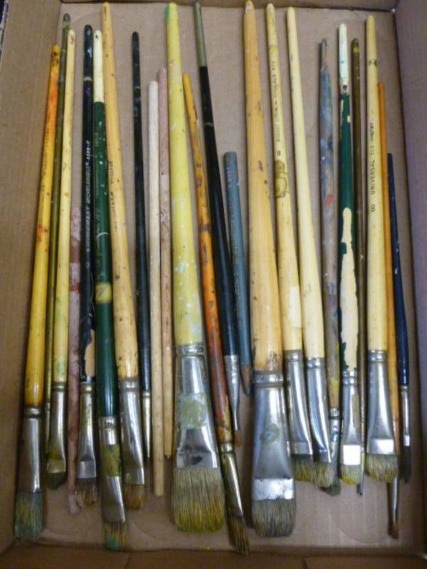 lot 114 image: Vintage Artists Brushes