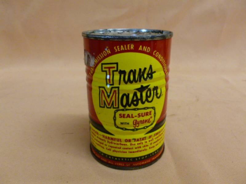 lot 121 image: Vintage Oil Can