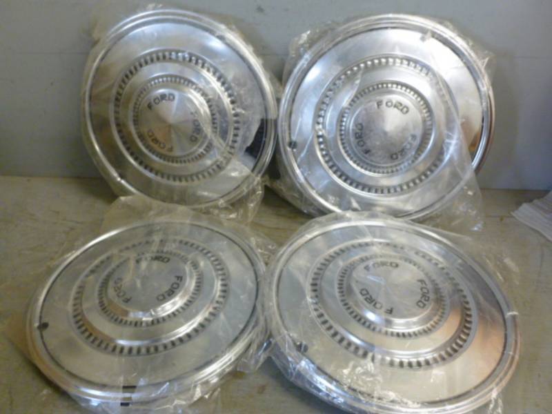 lot 150 image: New Vintage Hub Caps