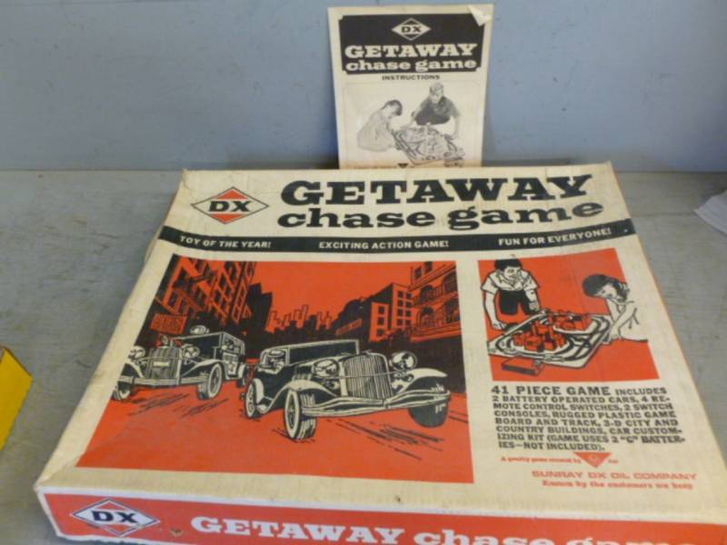 lot 153 image: Vintage Race Set