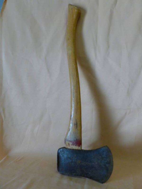 lot 162 image: Ax