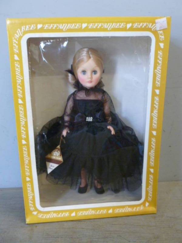 lot 168 image: Vintage Doll