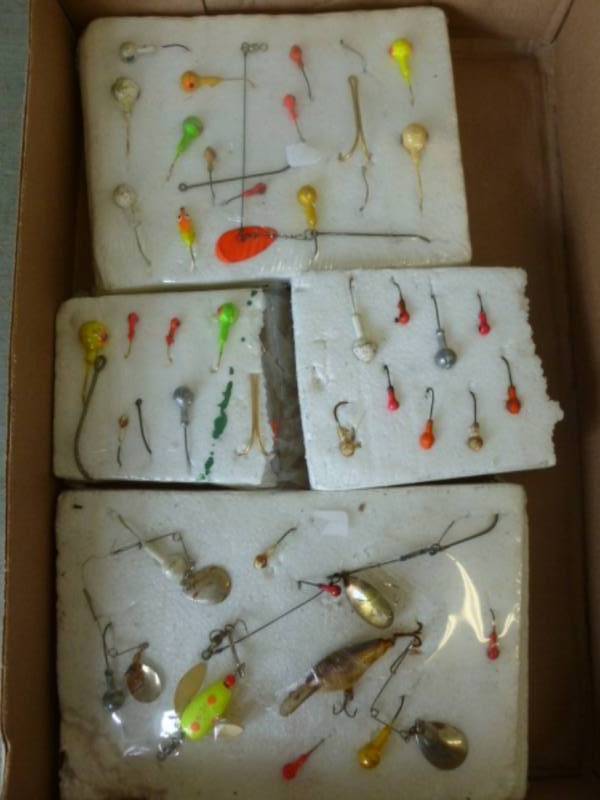 lot 183 image: Fishing Baits