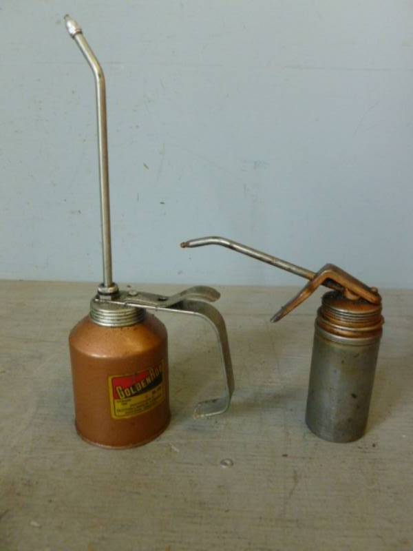 lot 191 image: Vintage Oiler Cans