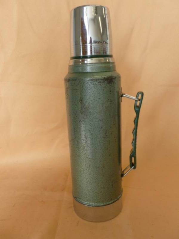 lot 201 image: Thermos