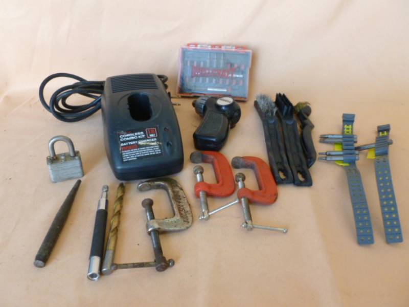 lot 208 image: Tools