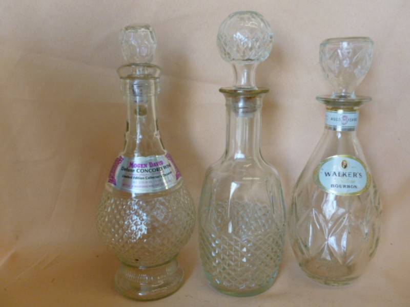 lot 211 image: Vintage Decanters