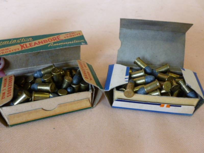 lot 218 image: Vintage Ammo