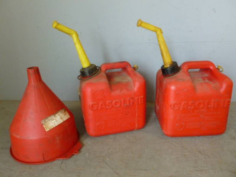 lot 252 image: Gas Cans