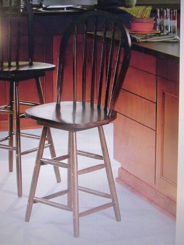 lot 9 image: Spindleback Swivel Chair open box R...