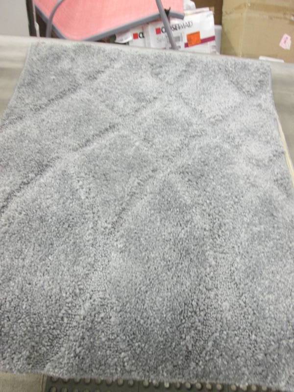 lot 149 image: Natoma Oyster 2 ft. x 5 ft. Runner ...