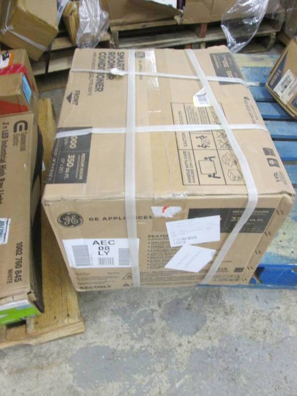 lot 154 image: GE 8,000 BTU 115-Volt Smart Window ...