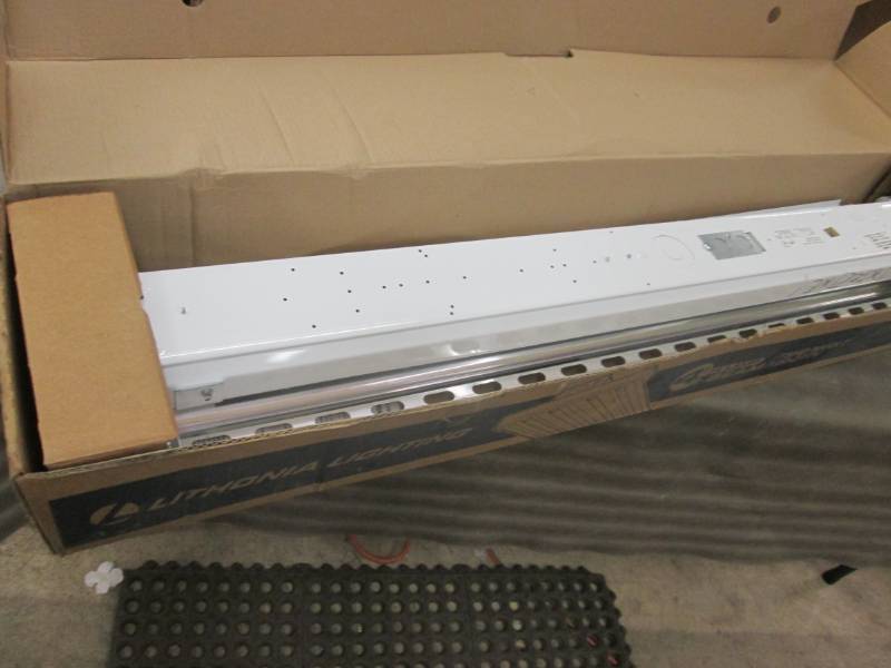lot 159 image: Lithonia Lighting IBC 454 MV 4-Ligh...