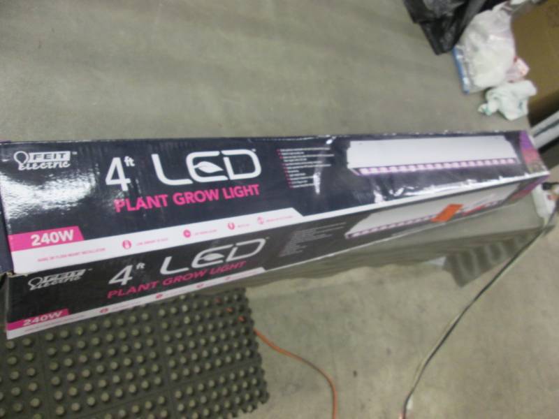 lot 162 image: Feit Electric 4 ft. 240-Watt Heavy-...