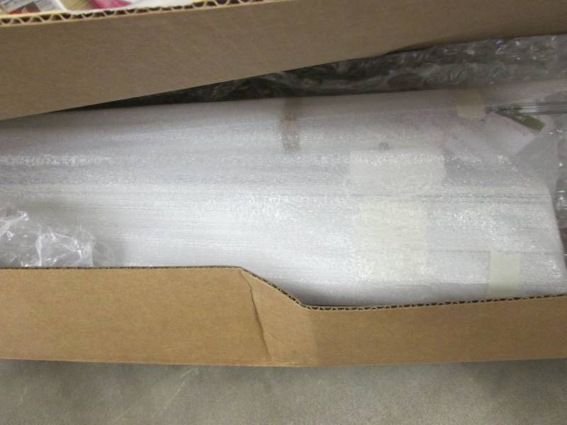 lot 200 image: Bali  Premium 2 inch Blind 24x36 Re...