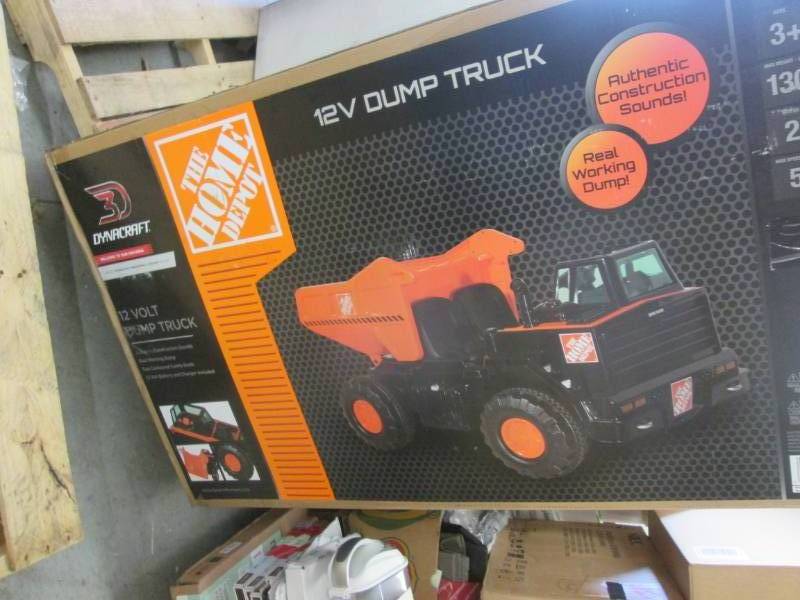 lot 226 image: The Home Depot 12-Volt Kids Dump Tr...