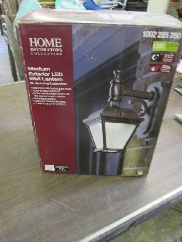 lot 247 image: Home Decorators Collection 1-Light ...