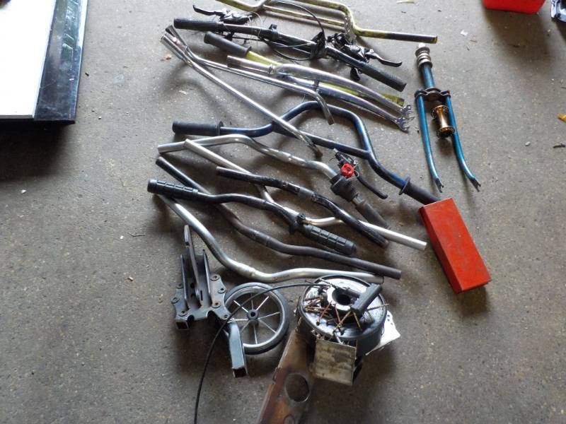 lot 11 image: Tub of Bike Parts and more...