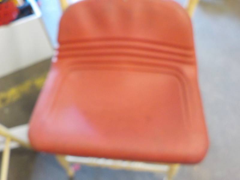 lot 23 image: Seat 18 x 12...