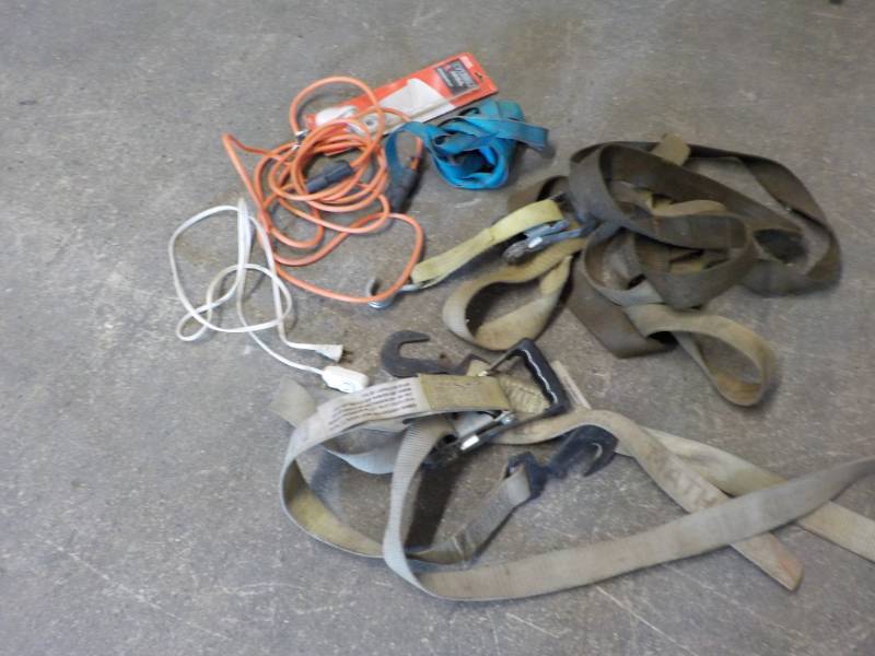 lot 33 image: Heavy Duty Ratchet Straps and Cords...