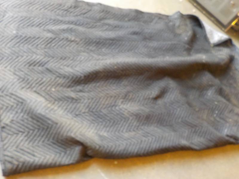 lot 52 image: 88 x 74 Heavy Moving Blanket and ...