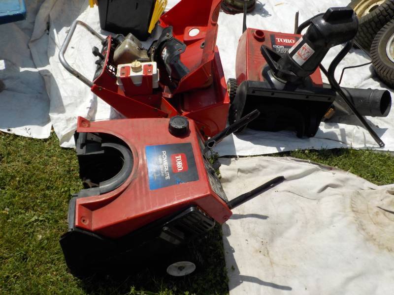 lot 68 image: 2 Toro and 1 Craftsman Snow Blower ...